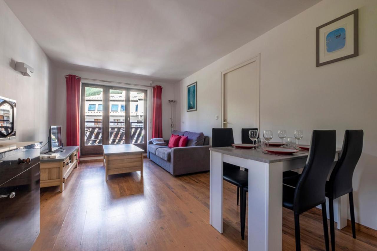 Modern Apt With Balcony In The Center Of Chamonix Esterno foto